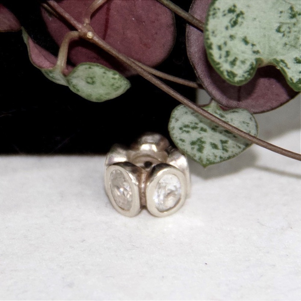 Pandora Sterling Silver ALE Clear Oval Cubic Zirconia Flower Bead Charm 790442CZ - Picture 2 of 8